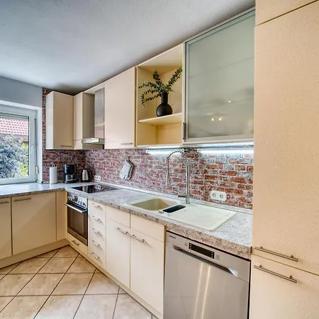 Apartment Untergeschoss An De Drift 8, 8add08ug *